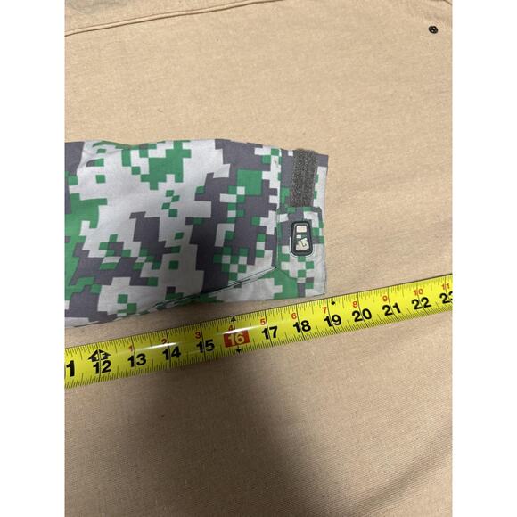 Burton Jacket Boys Large Green Gray Digital Camo Modem Hooded Snowboard Ski - Picture 13 of 16